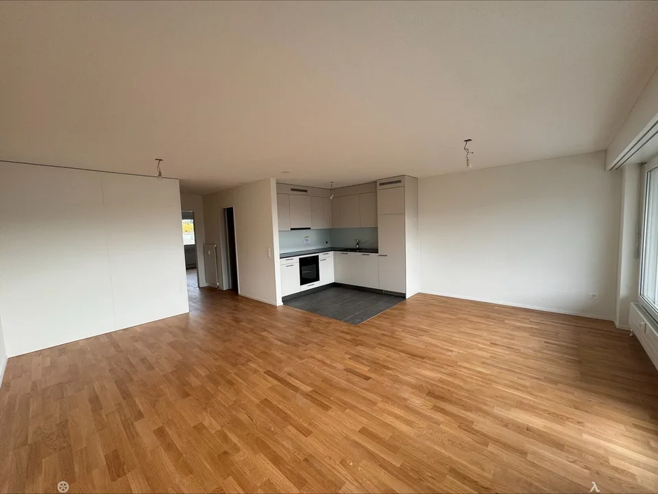 Komplett sanierte 3.5-Zimmerwohnung – Foto 2 von 10