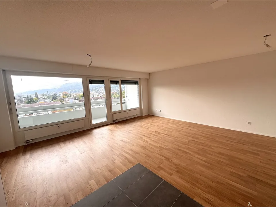 Komplett sanierte 3.5-Zimmerwohnung – Foto 3 von 10
