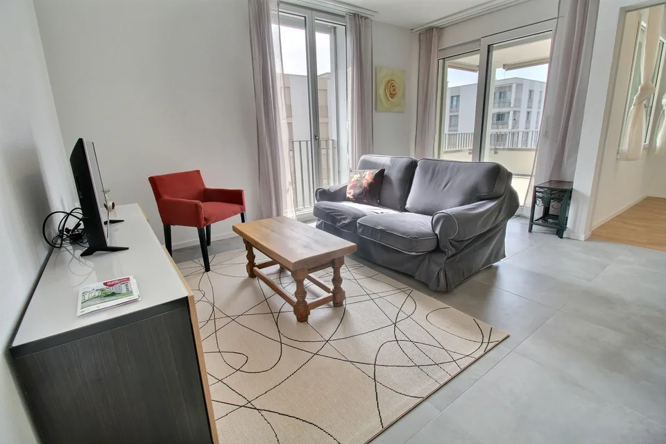 Möblierte 3.5-Zimmer-Wohnung zur Miete – Foto 2 von 8