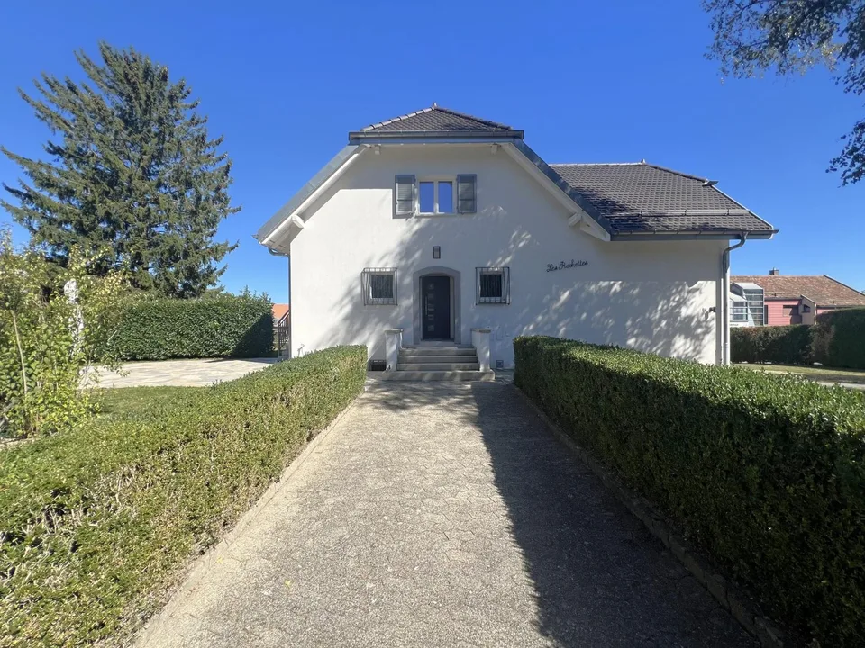 Schönes Reihenhaus mit 5.5 Zimmern – Foto 11 von 13