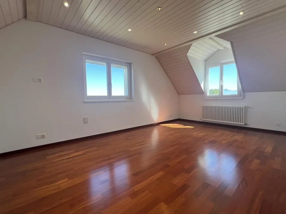 Schönes Reihenhaus mit 5.5 Zimmern – Foto 7 von 13