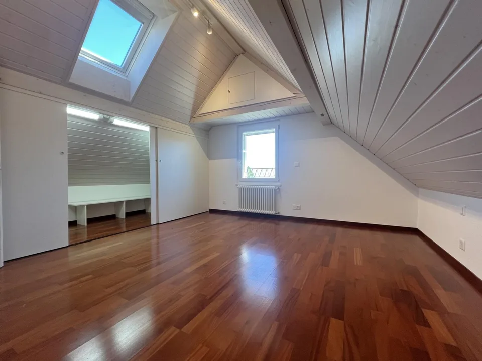 Schönes Reihenhaus mit 5.5 Zimmern – Foto 8 von 13