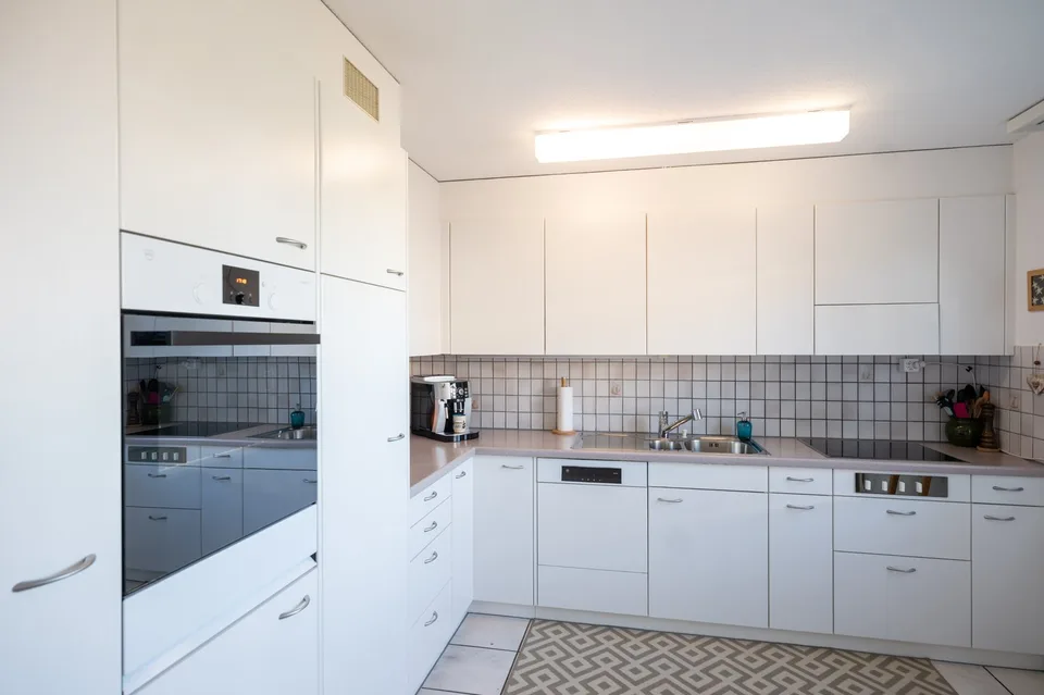 Bel appartement 4.5 pièces dans un quartier calme – photo 4 sur 8
