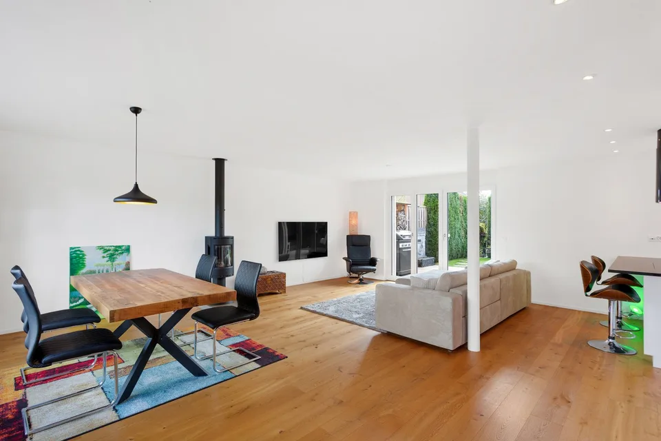 A Home to Feel Good - Modern, Bright and with Garden – photo 3 of 8