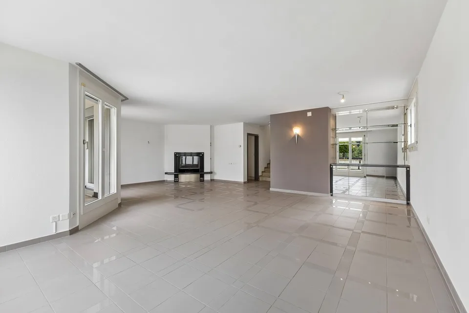 5.5-Zimmer - Maisonette Terrassenwohnung mit 51 m2 Terrasse und 315 m2 Gartenanteil – Foto 5 von 25