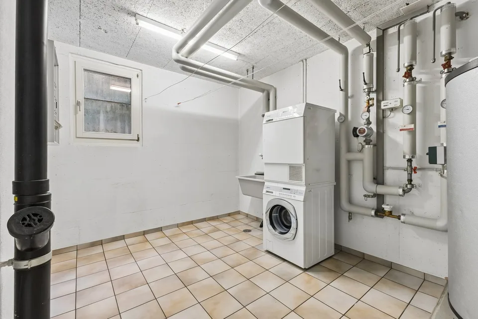 5.5-Zimmer - Maisonette Terrassenwohnung mit 51 m2 Terrasse und 315 m2 Gartenanteil – Foto 22 von 25