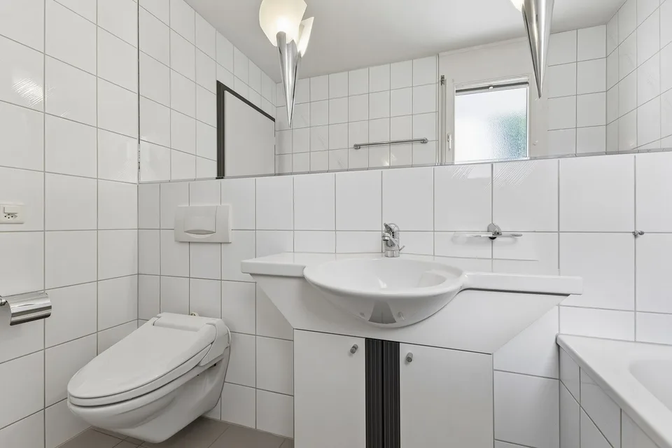 5.5-Zimmer - Maisonette Terrassenwohnung mit 51 m2 Terrasse und 315 m2 Gartenanteil – Foto 10 von 25