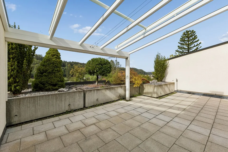 5.5-Zimmer - Maisonette Terrassenwohnung mit 51 m2 Terrasse und 315 m2 Gartenanteil – Foto 7 von 25