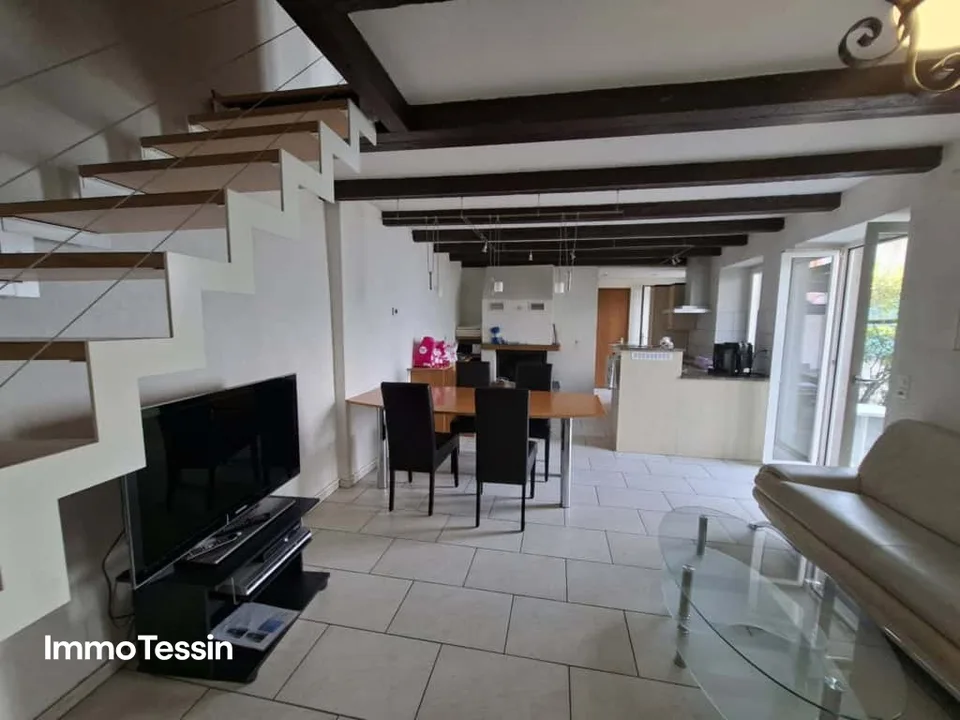 Traditionelles Tessinerhaus mit 2 separaten Wohnungen und atemberaubende Sicht auf den Lago Maggiore – Foto 12 von 13