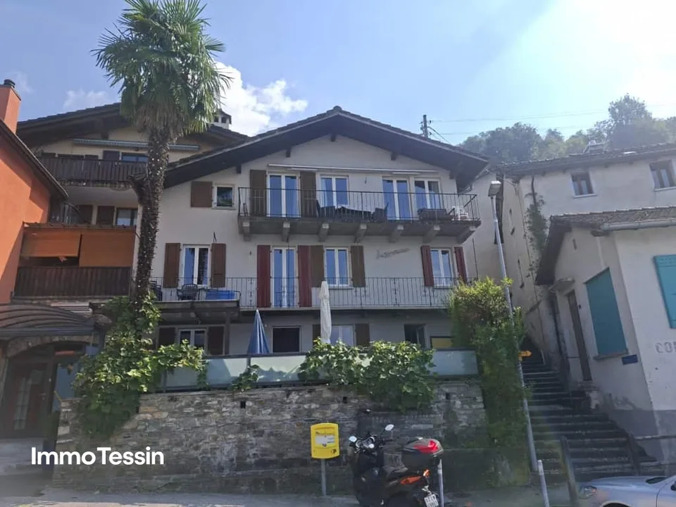 Traditionelles Tessinerhaus mit 2 separaten Wohnungen und atemberaubende Sicht auf den Lago Maggiore – Foto 5 von 13