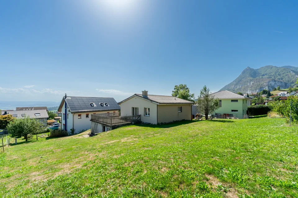 Einfamilienhaus an erhöhter, sonniger Lage mit Alpensicht – Foto 9 von 13