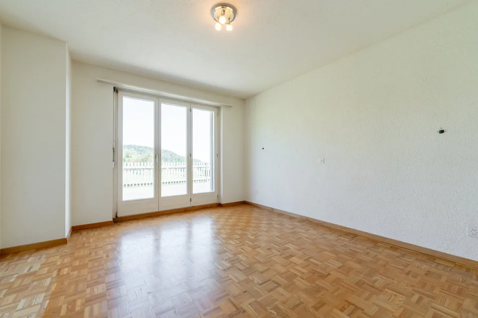 Einfamilienhaus an erhöhter, sonniger Lage mit Alpensicht – Foto 6 von 13