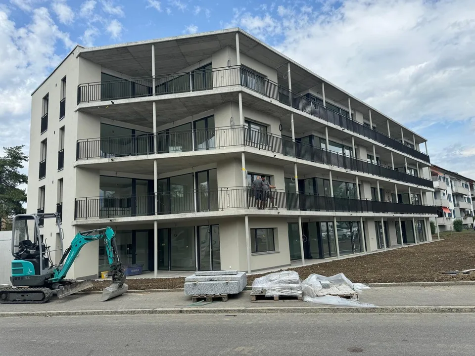 Luxuriöse Neubauwohnungen 3.5 bis 4.5 Zimmer mit Balkon oder Sitzplatz und Top-Ausstattung – Foto 2 von 24