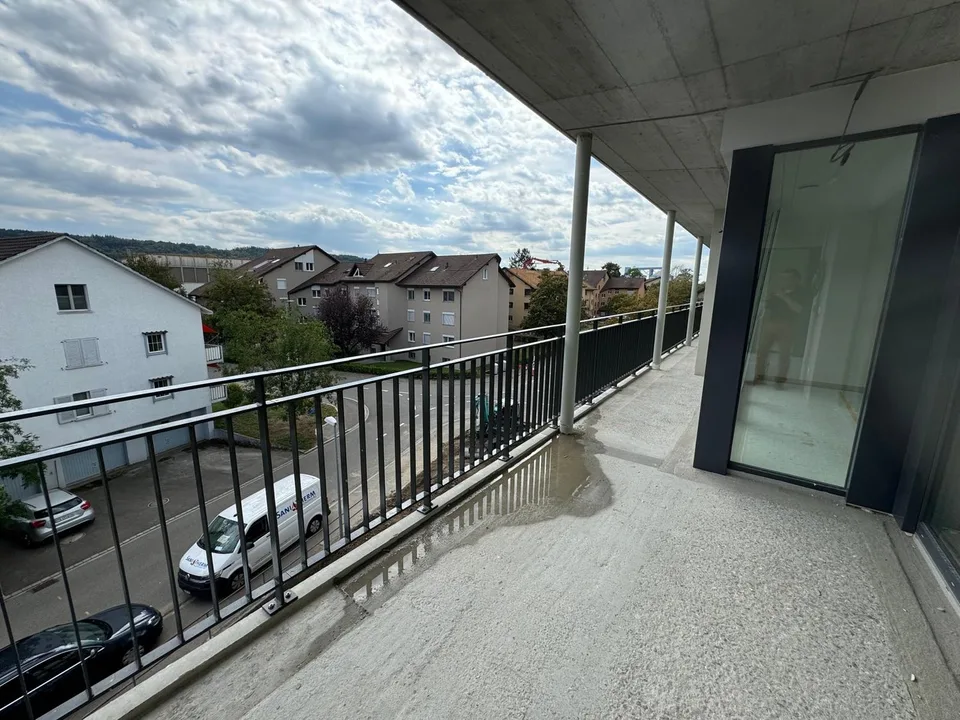 Luxuriöse Neubauwohnungen 3.5 bis 4.5 Zimmer mit Balkon oder Sitzplatz und Top-Ausstattung – Foto 7 von 24