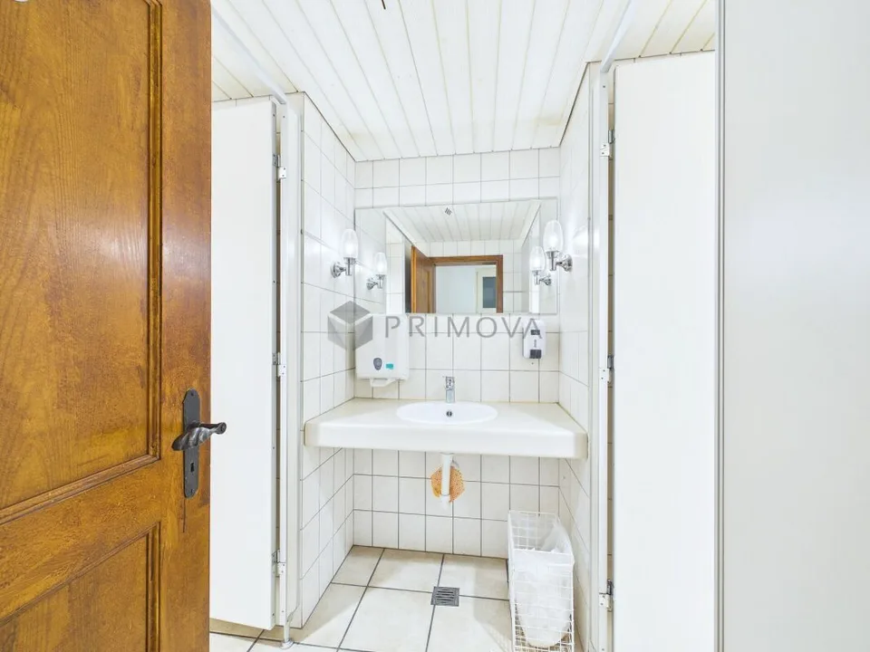 Now seize the opportunity: 4 apartments and a large restaurant with over 8% return potential – photo 12 of 24