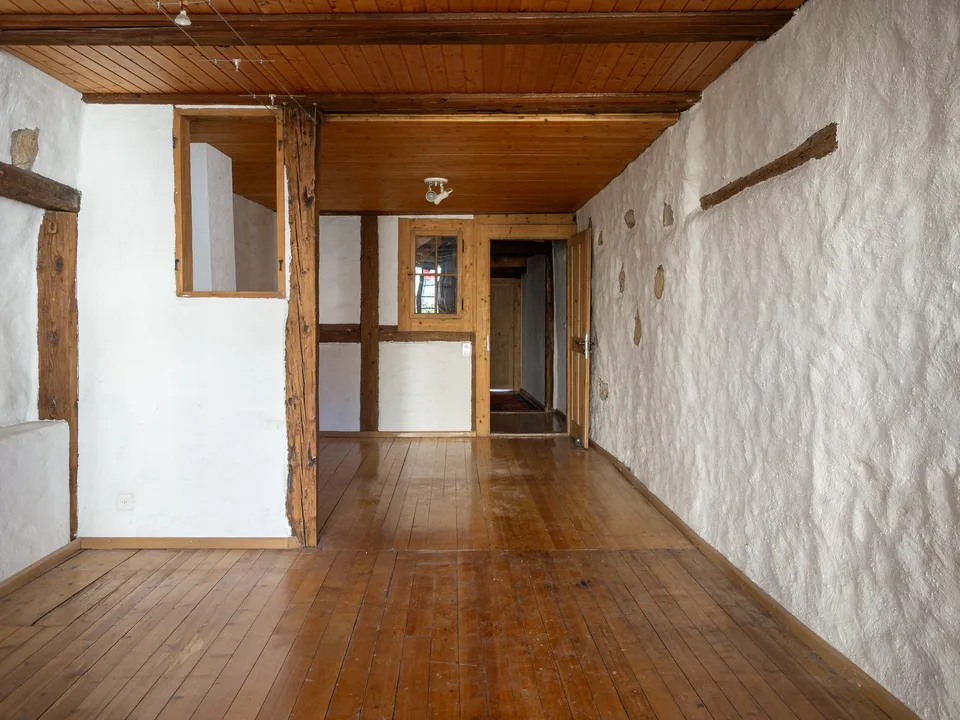 Maison historique du vieux quartier avec partie résidentielle et commerciale à Nidau – photo 2 sur 10