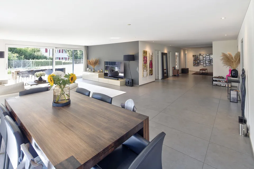 Grand appartement de jardin exclusif de 5,5 pièces avec beaucoup d'espace environnant – photo 6 sur 21