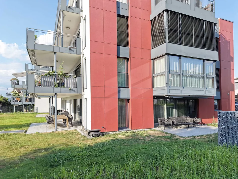 Grand appartement de jardin exclusif de 5,5 pièces avec beaucoup d'espace environnant – photo 10 sur 21