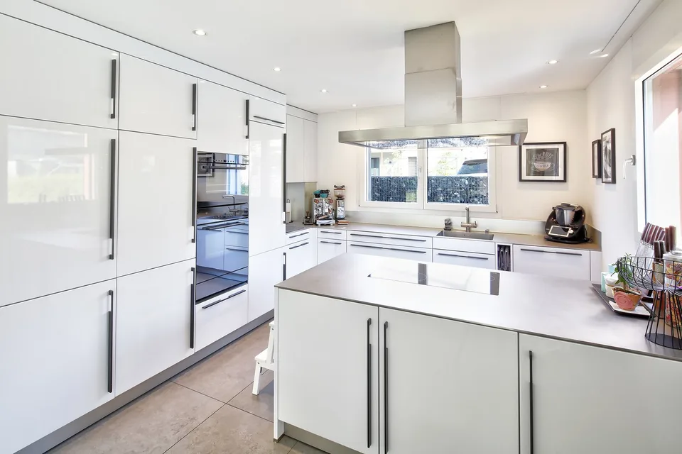 Grand appartement de jardin exclusif de 5,5 pièces avec beaucoup d'espace environnant – photo 9 sur 21