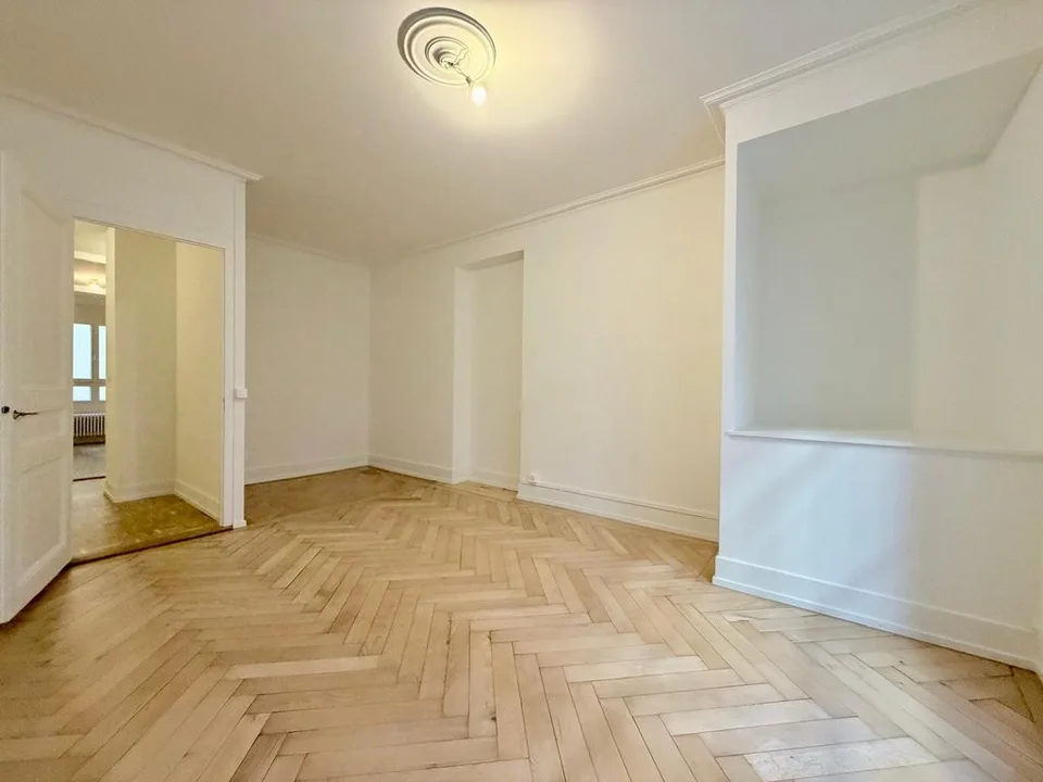 Schönes Haus im Haussmann-Stil im Servette-Viertel – Foto 7 von 10