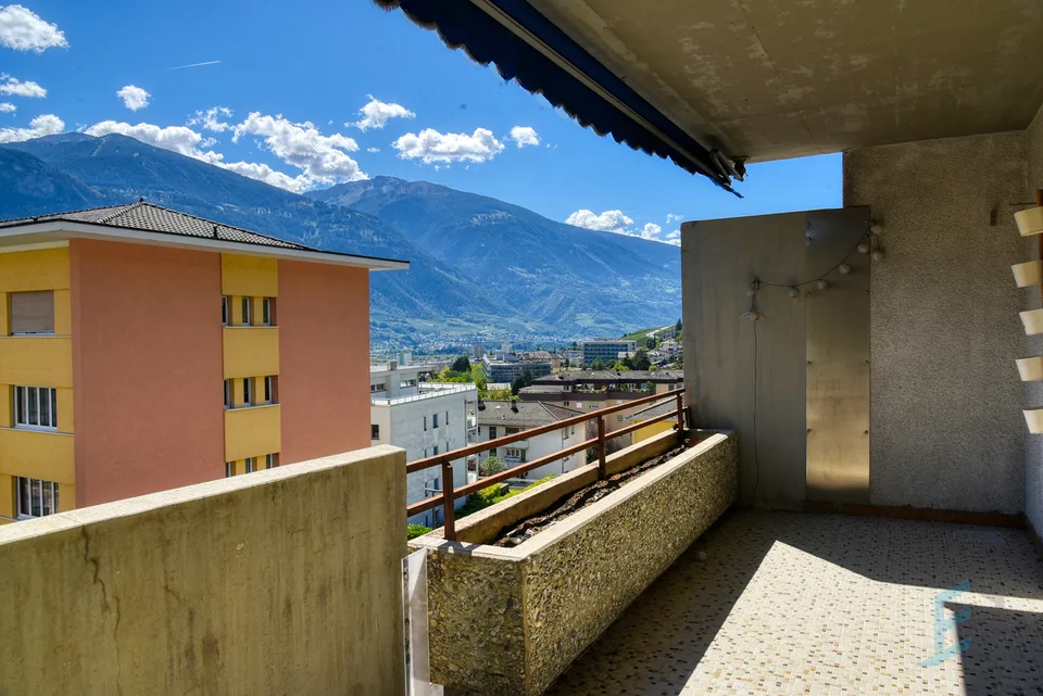 A LOUER Spacieux appartement rénové de 4 ½ pièces avec grand balcon – photo 10 sur 13