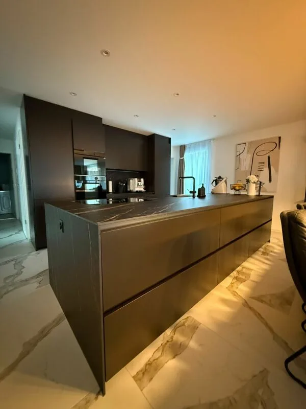Appartement de designer exclusif avec terrasse de rêve et jardin - Construction neuve à Biberist – photo 3 sur 16