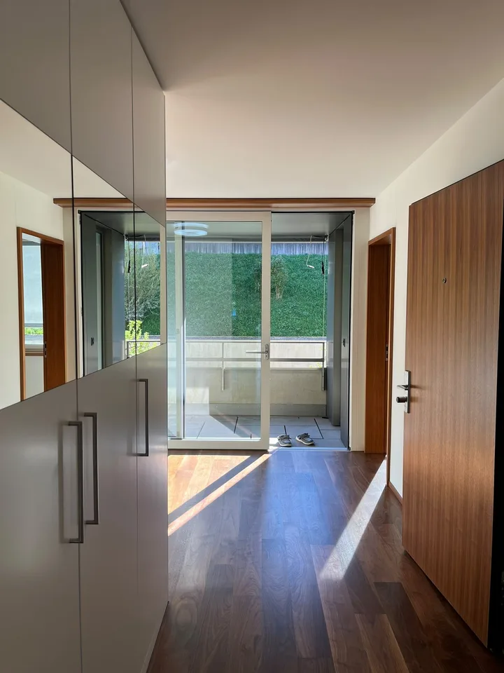 Bright 4.5-room apartment with lake view on Seestrasse in Horgen – photo 26 of 30