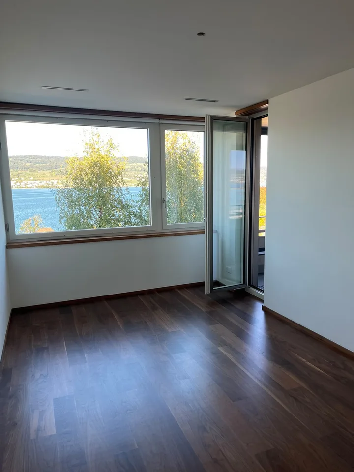 Bright 4.5-room apartment with lake view on Seestrasse in Horgen – photo 9 of 30