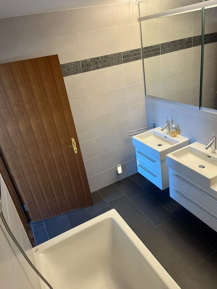 Bright 4.5-room apartment with lake view on Seestrasse in Horgen – photo 12 of 30