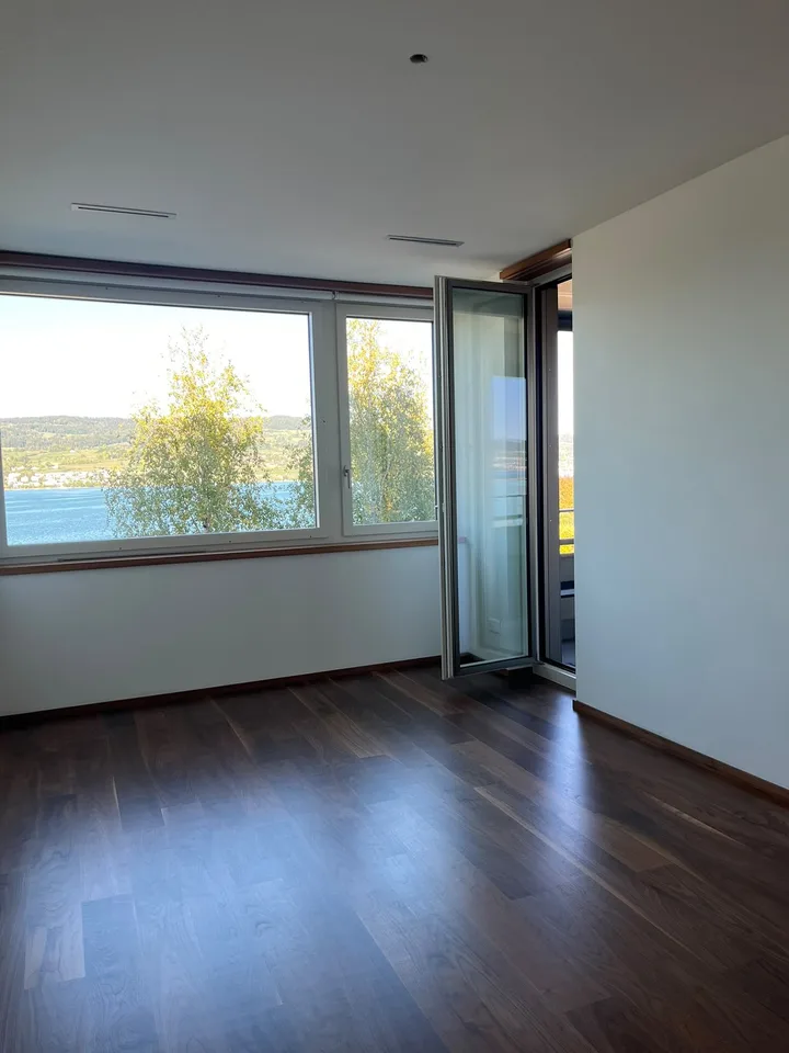 Bright 4.5-room apartment with lake view on Seestrasse in Horgen – photo 8 of 30