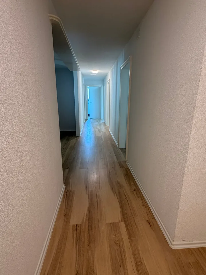 Charmante 3.5-Zimmer-Wohnung mit Balkon und schöner Aussicht in Luzern – Foto 11 von 16
