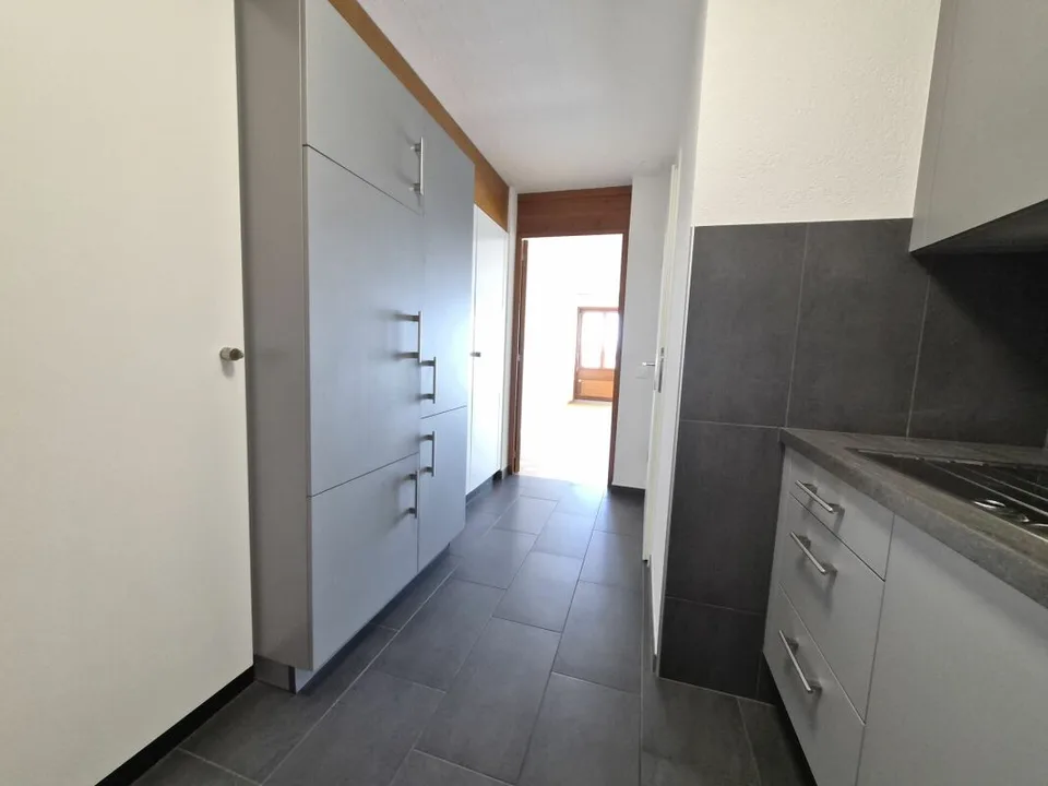 Studio renoviert mit Rahmen und Blick auf den See im 3. Stock – Foto 5 von 8