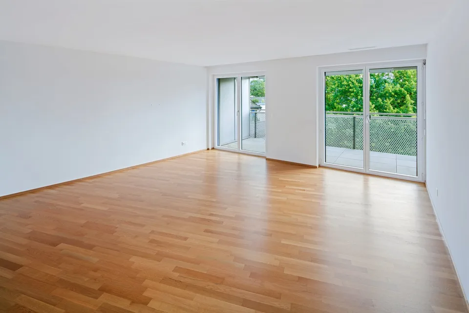 Helle 4.5-Zimmer-Dachwohnung mit Balkon und schöner Aussicht in Wetzikon – Foto 4 von 11