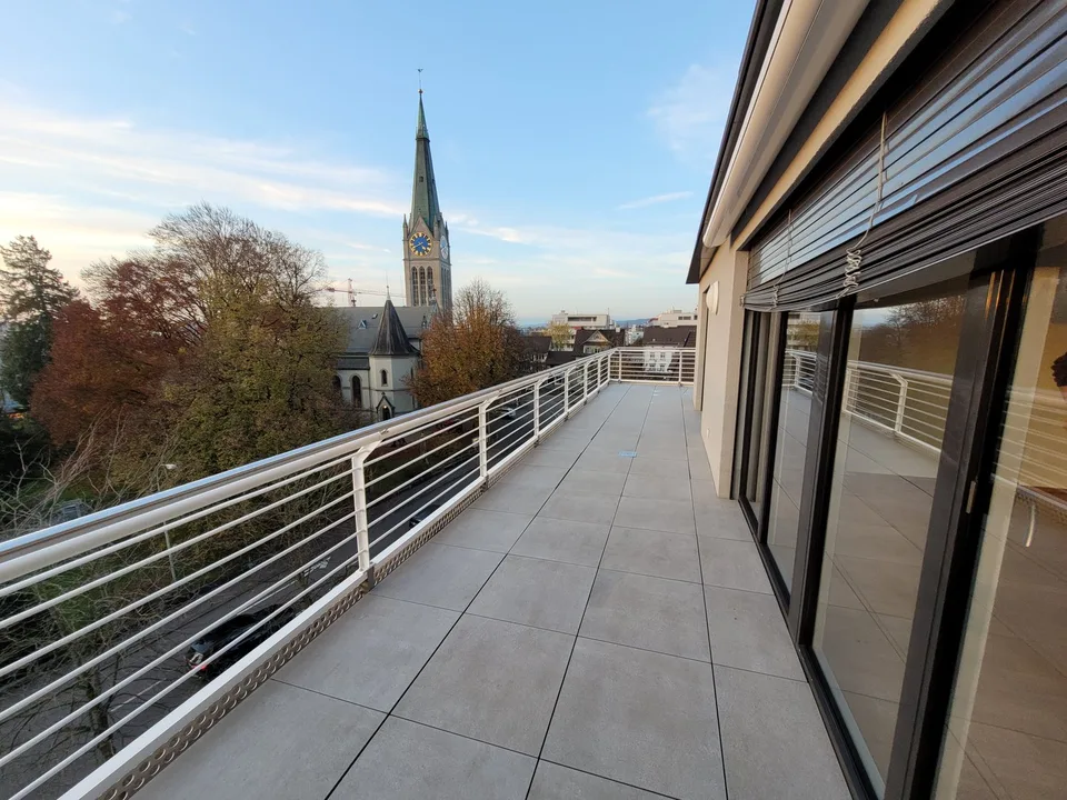 Helle 4.5-Zimmer-Dachwohnung mit Balkon und schöner Aussicht in Wetzikon – Foto 10 von 11