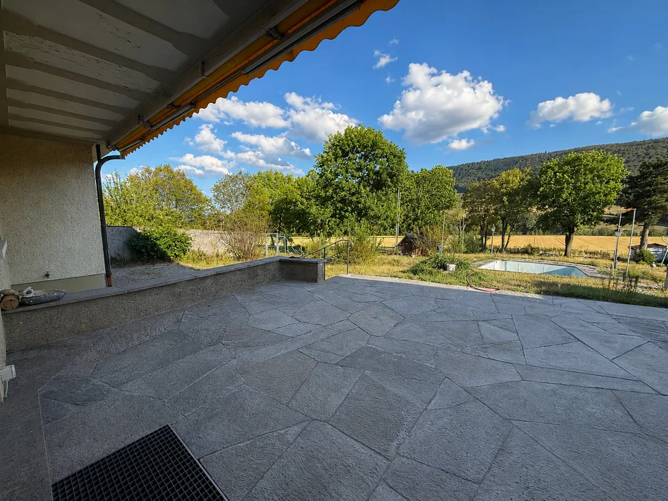 Einzigartige 14-Zimmer-Villa zur möblierten Miete in Metzerlen-Mariastein – Foto 2 von 30