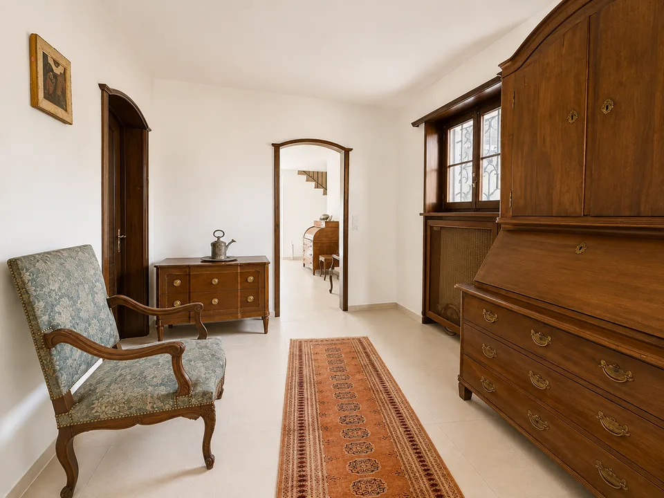 Einzigartige 14-Zimmer-Villa zur möblierten Miete in Metzerlen-Mariastein – Foto 6 von 30