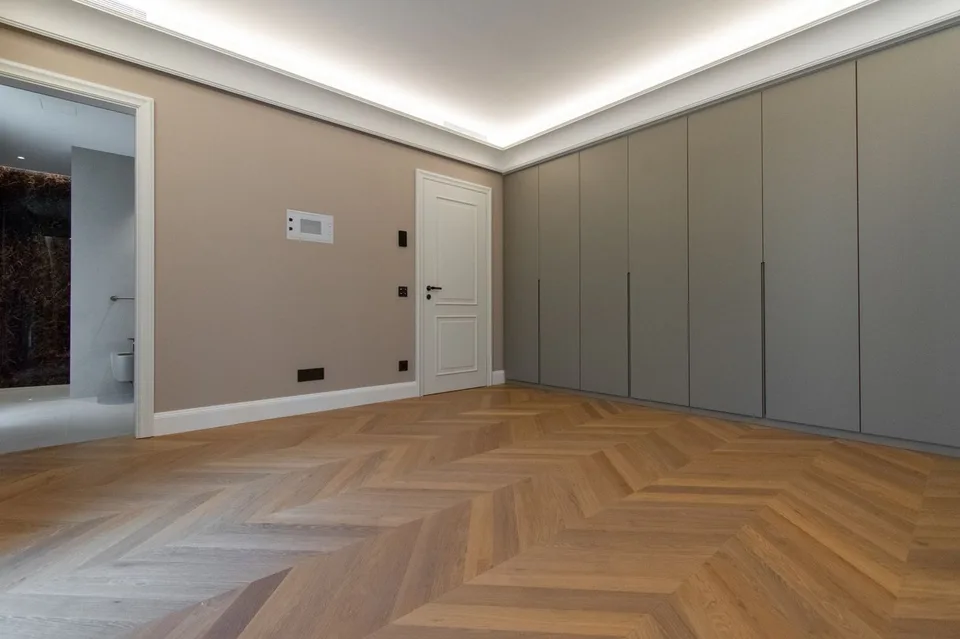 LUXURIÖSE 5.5-ZIMMER-WOHNUNG IM HERZEN VON LUGANO – Foto 5 von 13