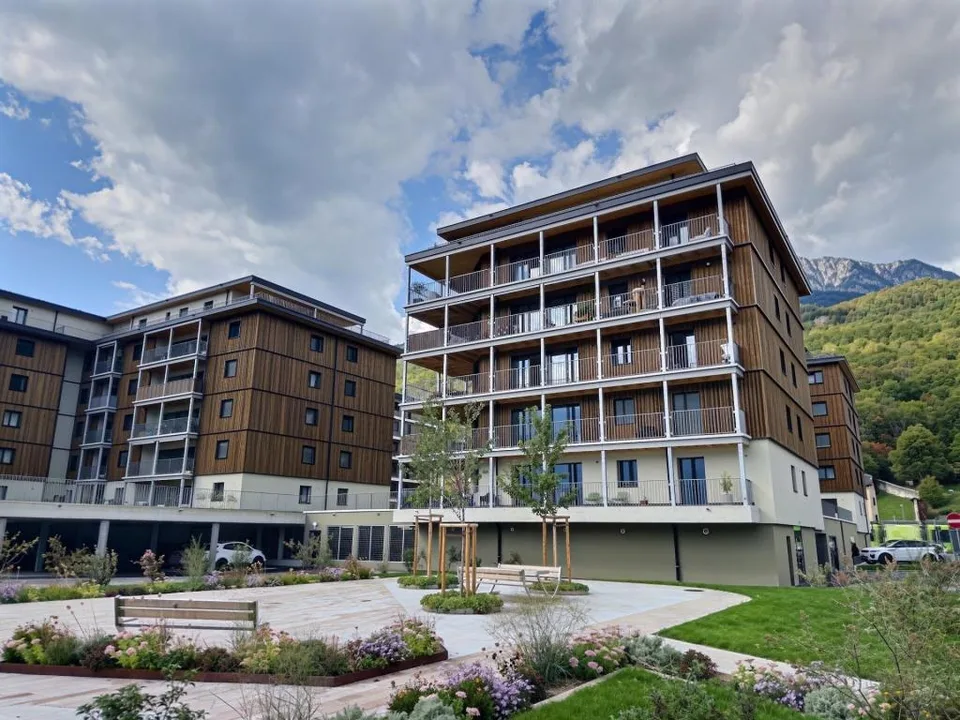 4½ Zimmer neu mit Terrasse und Garten – Foto 10 von 10