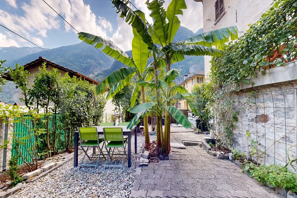 Casa in posizione verde e tranquilla – Foto 3 von 13