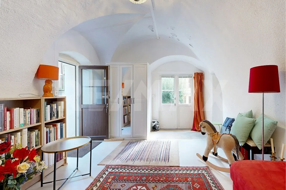 Casa in posizione verde e tranquilla – Foto 5 von 13