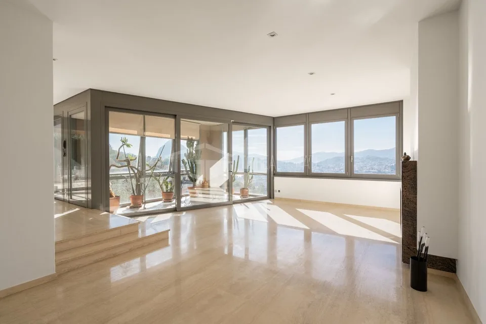VILLA CON PISCINA E VISTA LAGO – foto 11 di 14
