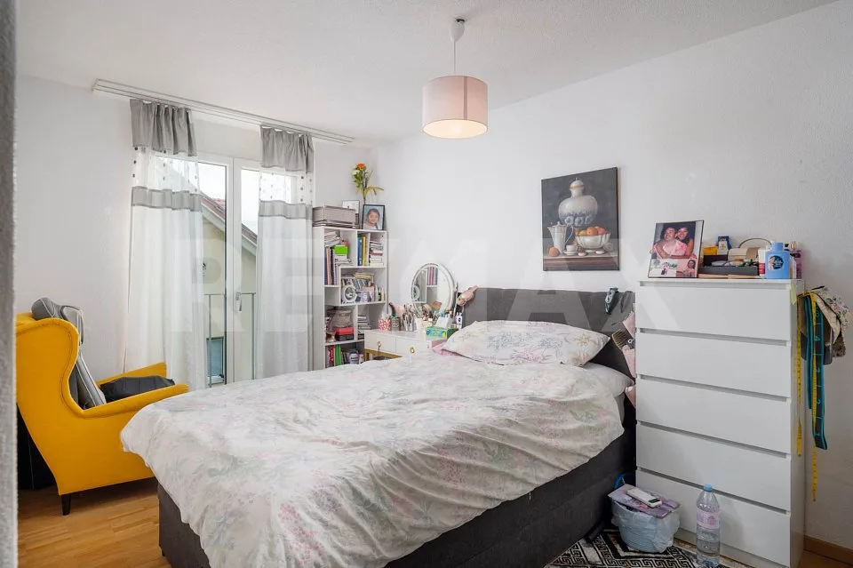 Traumhafte 5.5-Zimmer-Wohnung in Würenlos mit grosszügiger Galerie. – Foto 9 von 13