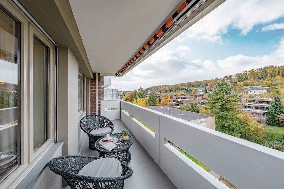 SUPERBE APPARTEMENT DE 4.5 PIÈCES - TIPTOP TOTALEMENT RÉNOVÉ – photo 7 sur 8