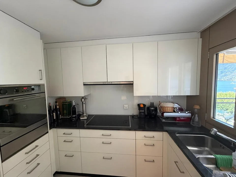 Elegante appartement de 4 pièces avec vue sur le lac au cœur d'Ascona – photo 3 sur 6