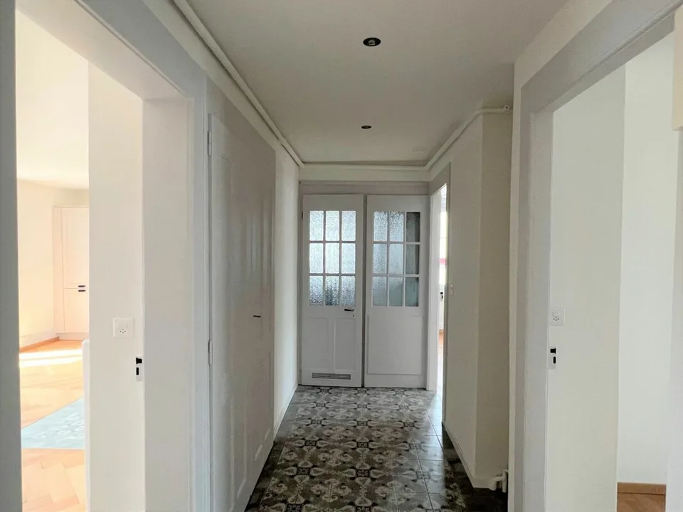 Hotel-de-Ville 23 4-Stück-Wohnung im 4. Stock – Foto 6 von 8