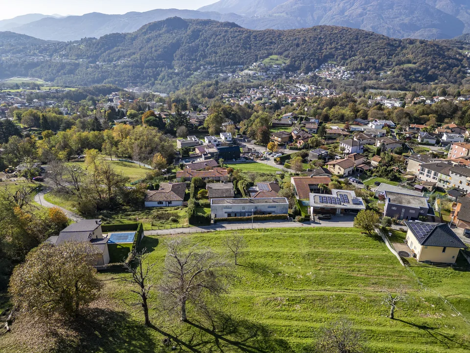 Grande terreno edificabile in zona dominante – Foto 6 von 10
