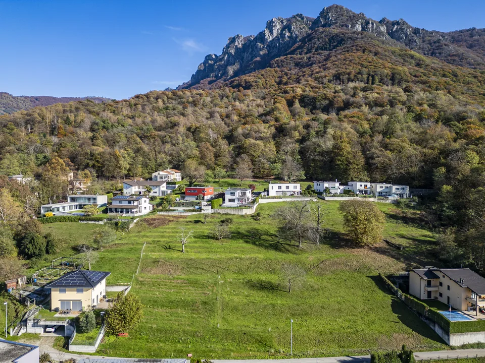 Grande terreno edificabile in zona dominante – Foto 2 von 10