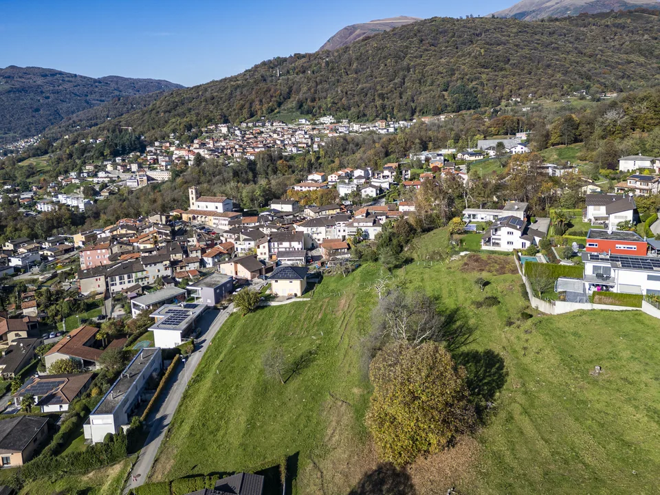 Grande terreno edificabile in zona dominante – Foto 8 von 10
