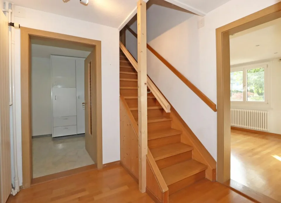 Doppeleinfamilienhaus an familienfreundlicher, ruhiger und zentraler Lage in Netstal – Foto 10 von 18