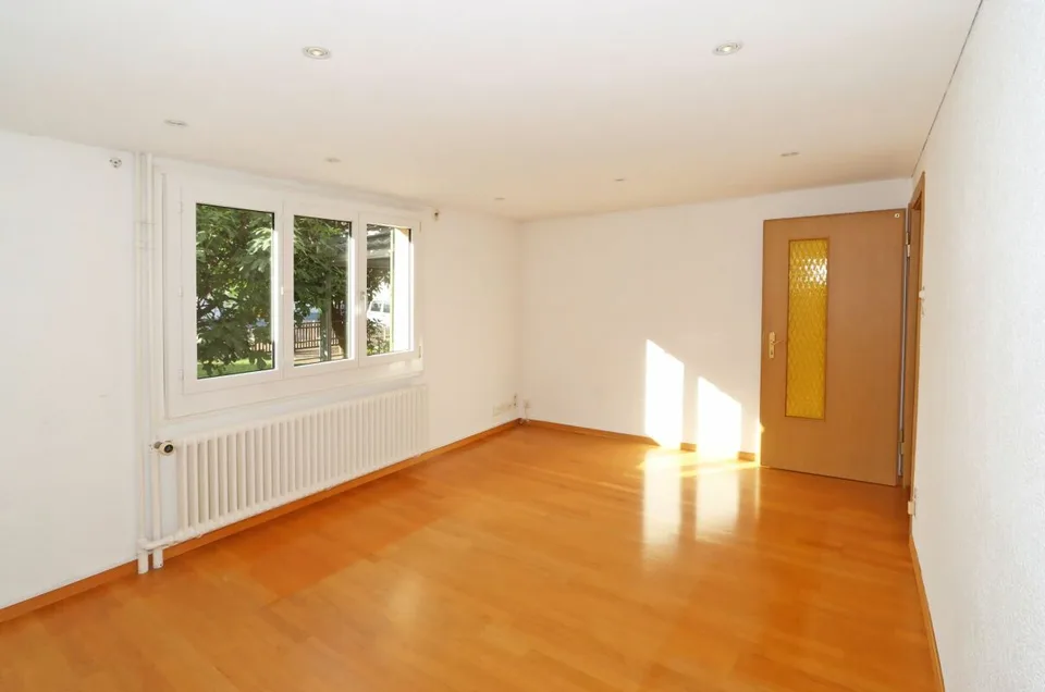 Doppeleinfamilienhaus an familienfreundlicher, ruhiger und zentraler Lage in Netstal – Foto 14 von 18